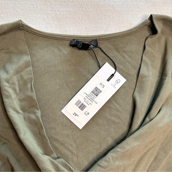 Dynamite Microwrap long sleeve top - Picture 2 of 3